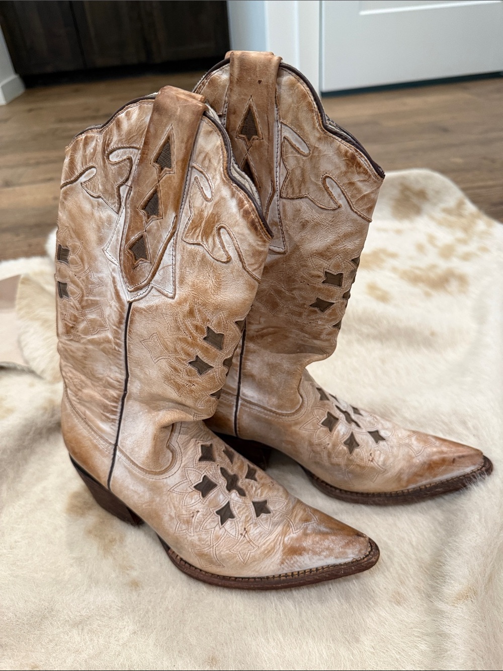 J.B. Dillon Reserve Cream Leather Western Boots with Tan Heel